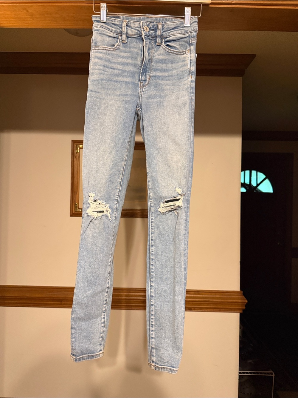 American Eagle Outfitters Light Blue Ripped High-Rise Skinny Jeans - Women